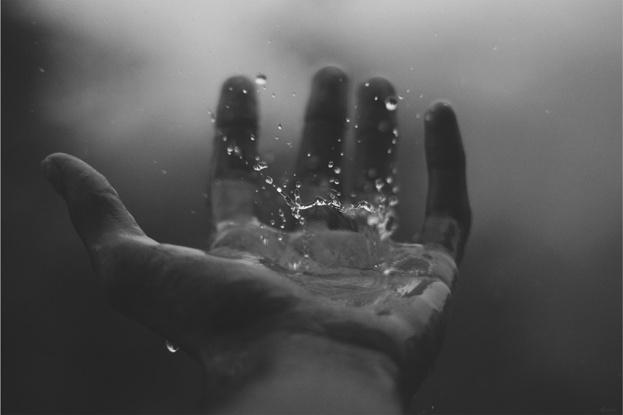 God Hasn’t Let Go — Even When Fear Says Otherwise